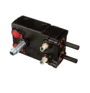 48130660 - Цилиндр торм. главн. TGT8./Mg. сн до FRF05000